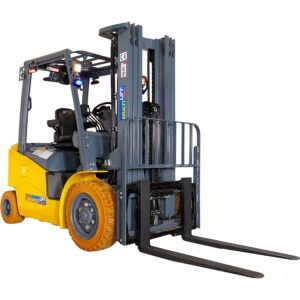 Montacargas eléctrico FB-30 IT Li 4.7 m 3000 kg . Batería de litio. Rudomático. No manchante. Cuarta válvula y desplazador lateral