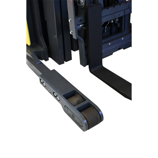 Montacargas eléctrico FBDR-14-ZT Li 6.0 M 1400 kg . Batería de litio. Doble Reach. Desplazador lateral - Image 5